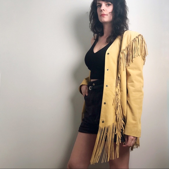 Meet your Posher, Elizabeth - Picture 3 of 6